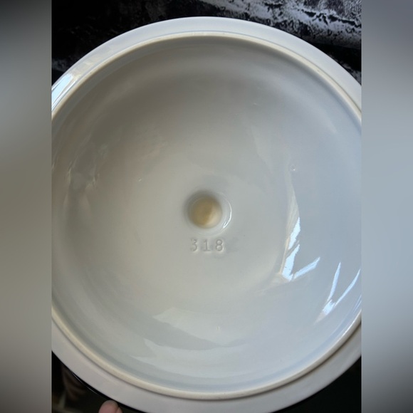 Pfaltzgraff Poetry Blue Roses Covered 2 Qt. Casserole Dish - Picture 3 of 7